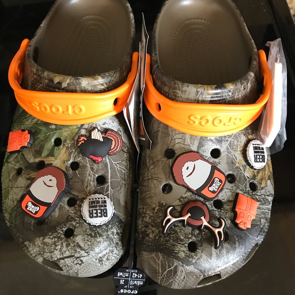 Luke Combs Crocs Classic real tree Size 8/10